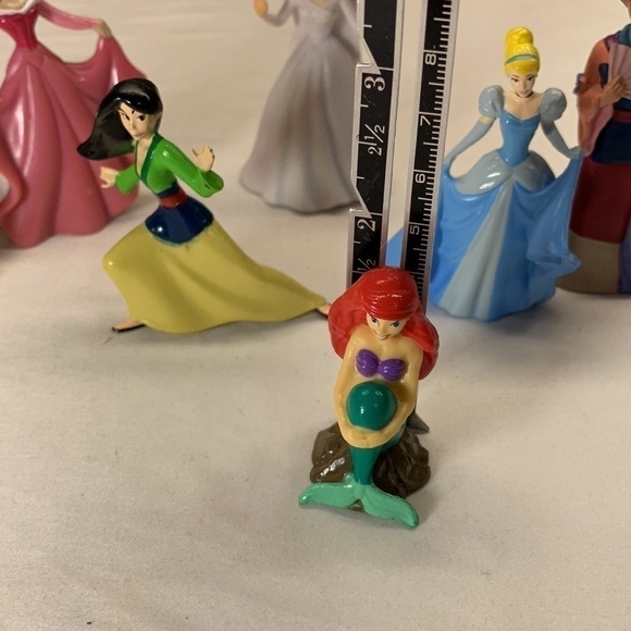 Disney Princess Figurines - Lot of 7 - Picture 11 of 11